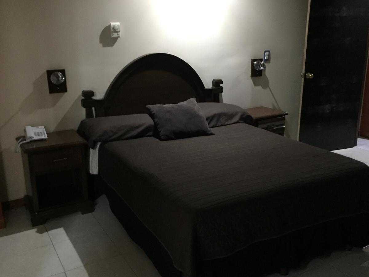 Hotel Hacienda Real De Linares Kültér fotó